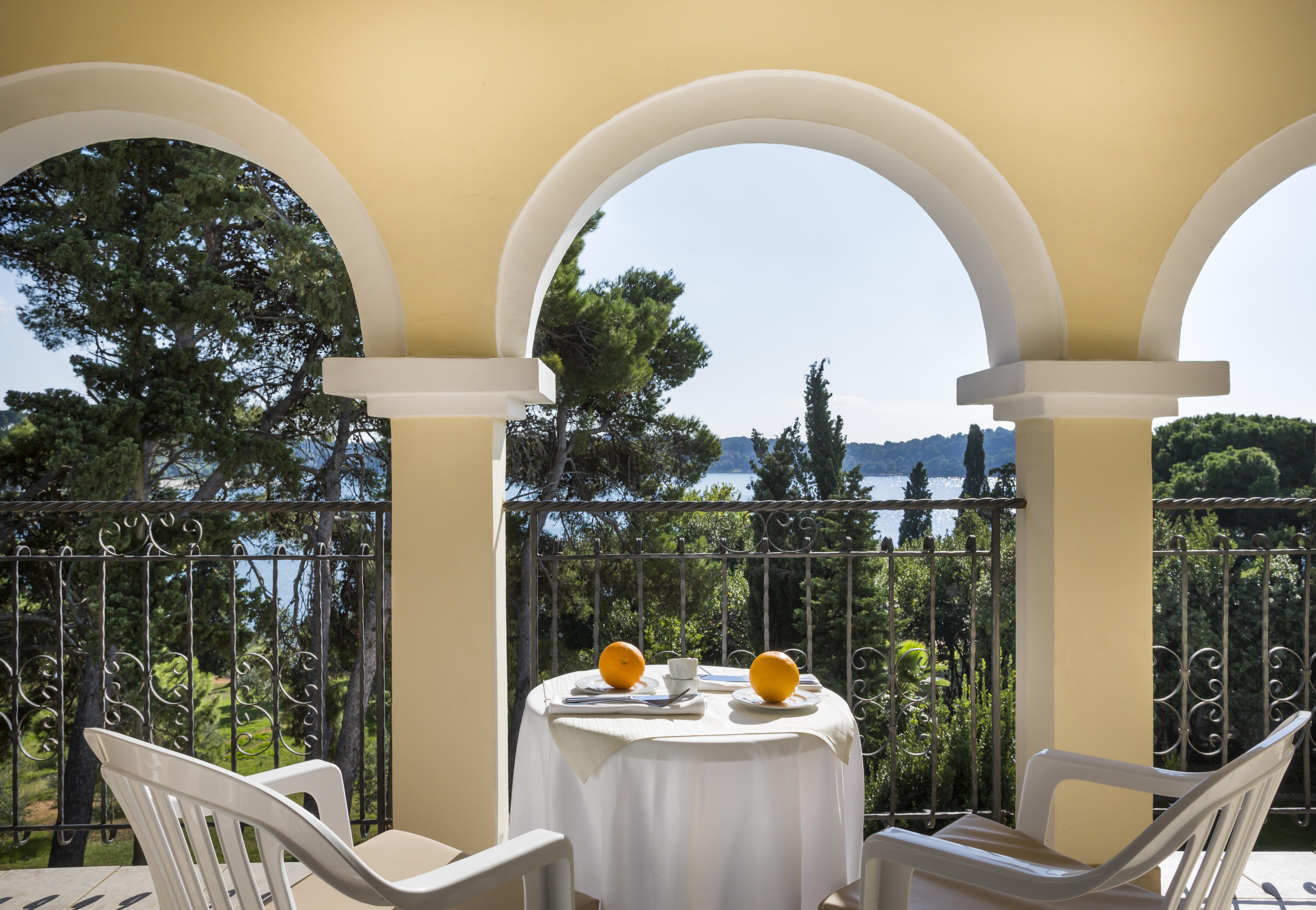 Maistra Select Island Hotel Katarina Ρόβινι Εξωτερικό φωτογραφία