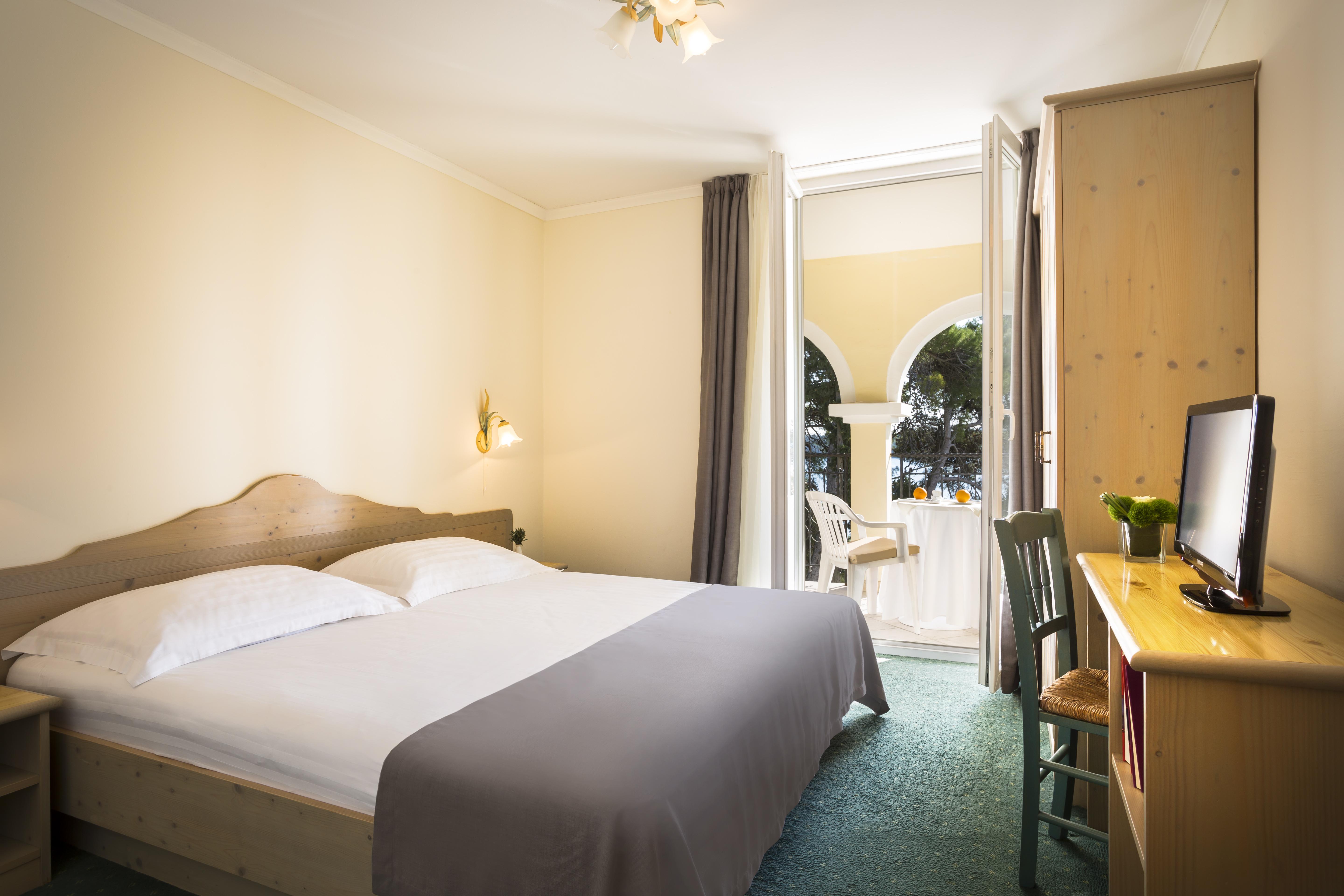 Maistra Select Island Hotel Katarina Ρόβινι Εξωτερικό φωτογραφία